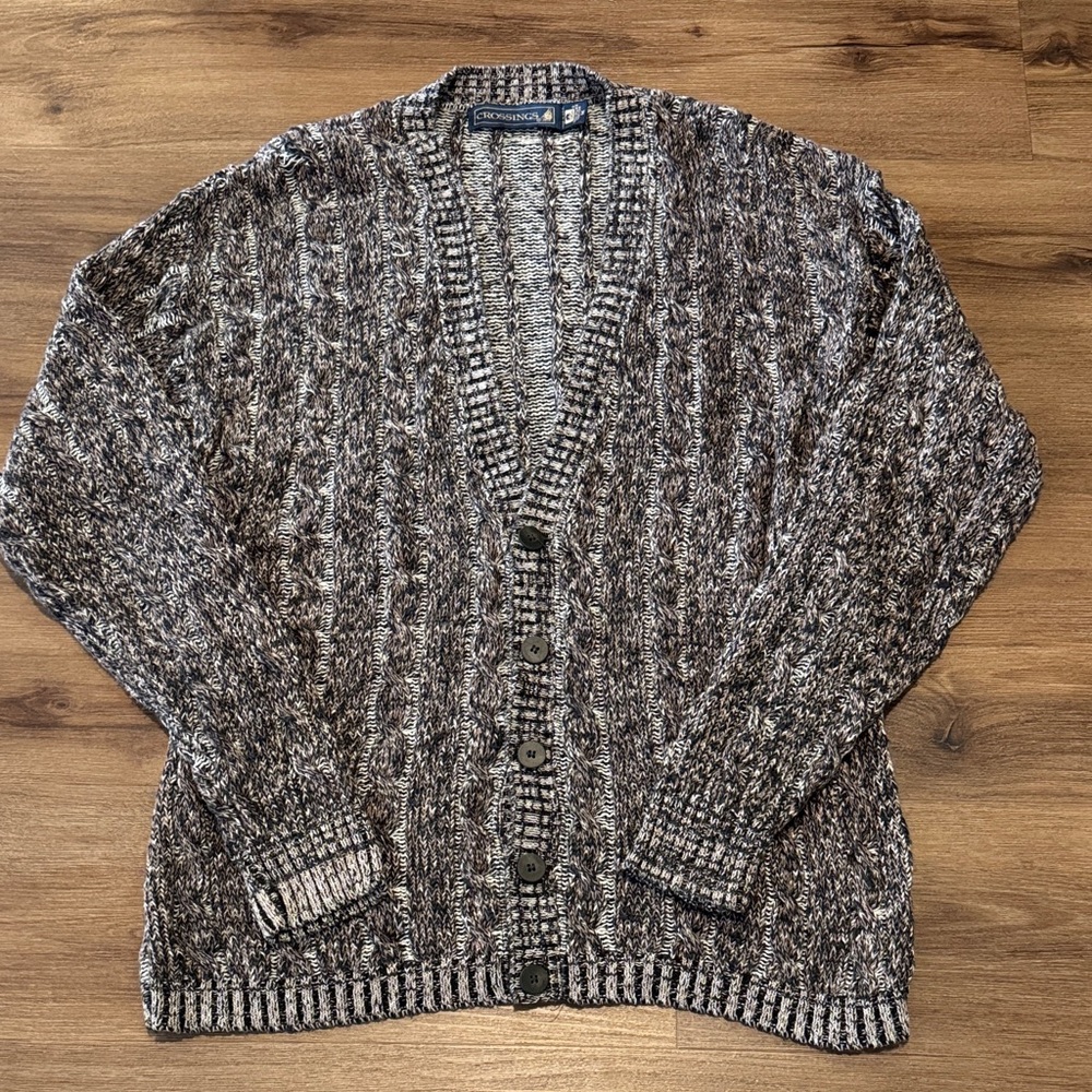 Men's Vintage Crossings Knit Vneck Cardigan Button Up Sweater. Size M